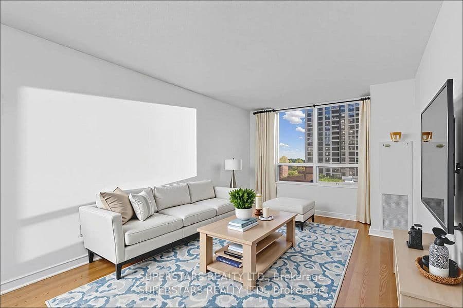 18 Sommerset Way, Unit 1111 thumbnail 8