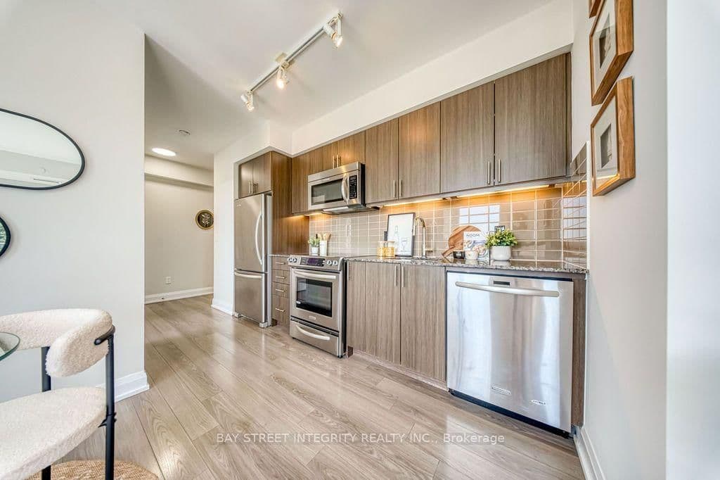 18 Graydon Hall Drive, Unit 909 thumbnail 13