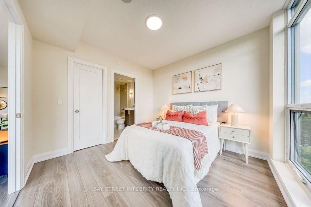 18 Graydon Hall Drive, Unit 909 thumbnail 25
