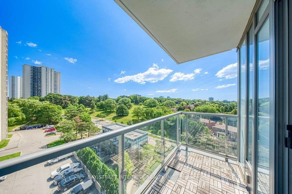 18 Graydon Hall Drive, Unit 909 thumbnail 31