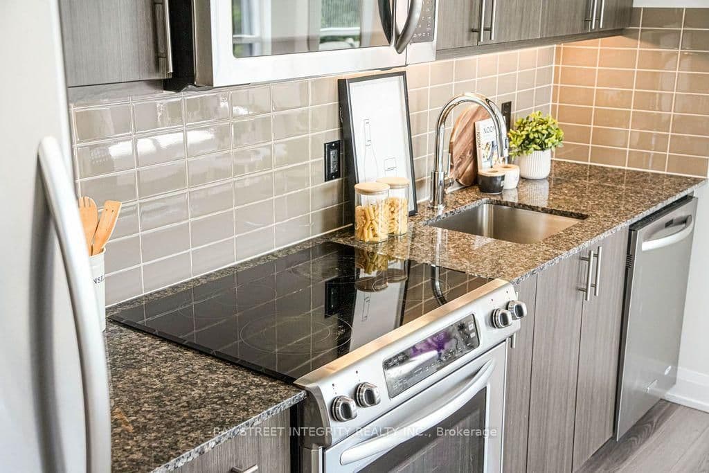 18 Graydon Hall Drive, Unit 909 thumbnail 9
