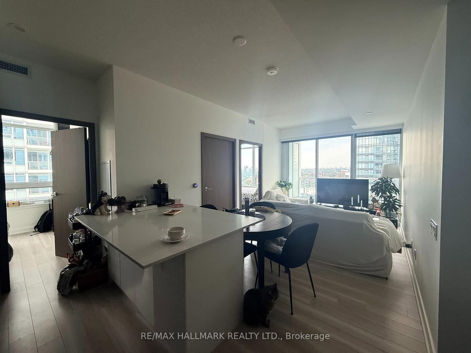 17 Bathurst Street, Unit 3206 thumbnail 4