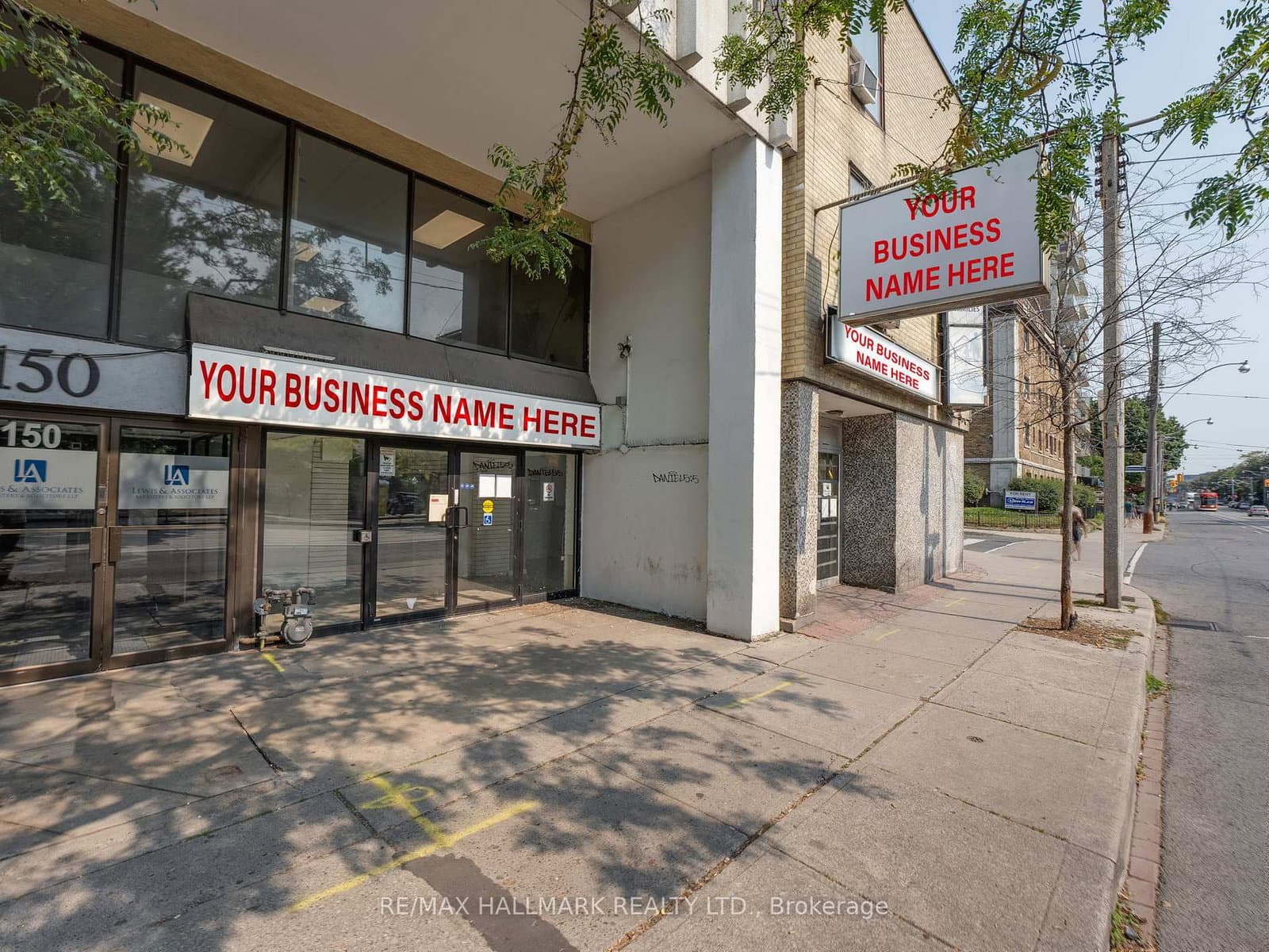 152 Carlton Street - Image 1