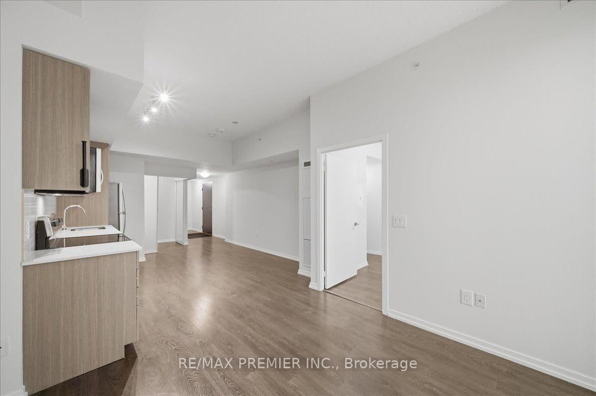 3237 Bayview Avenue, Unit 1306 thumbnail 13