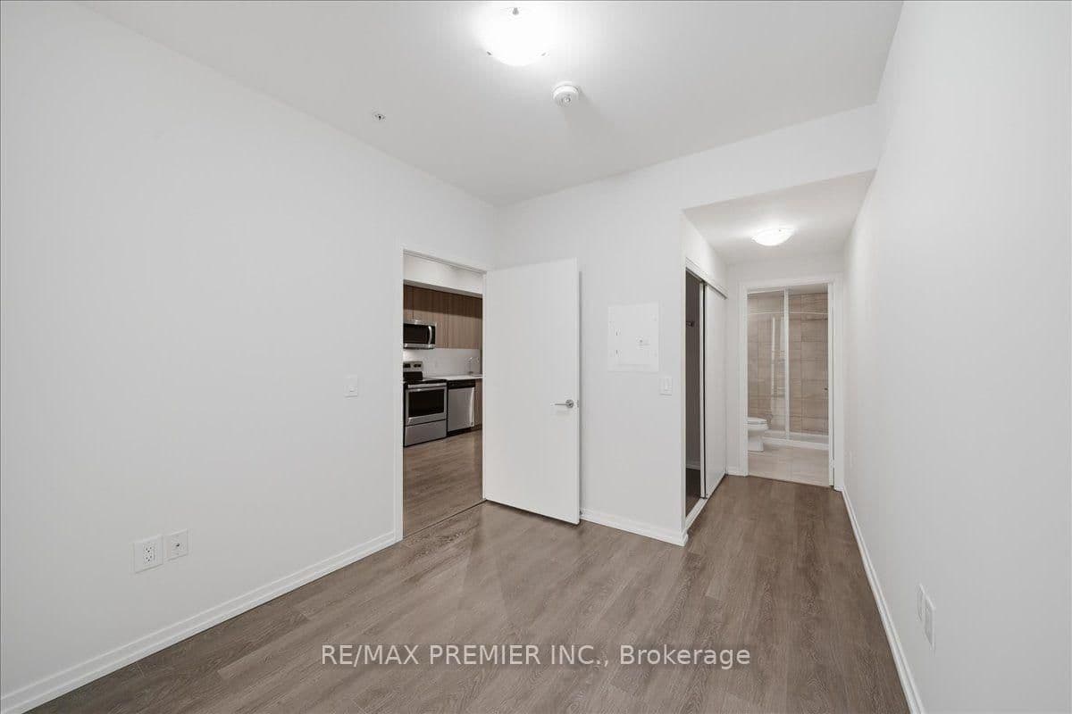 3237 Bayview Avenue, Unit 1306 thumbnail 20