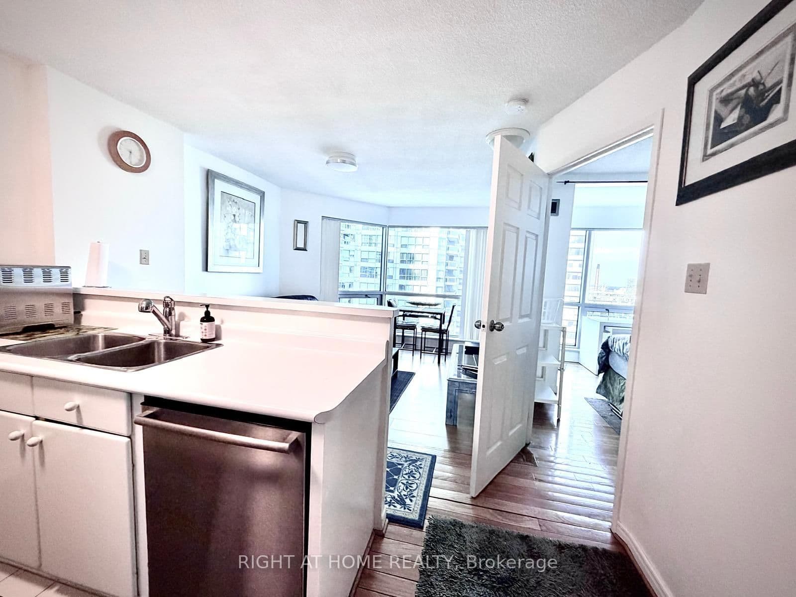 10 Queens Quay W, Unit 1712 thumbnail 27