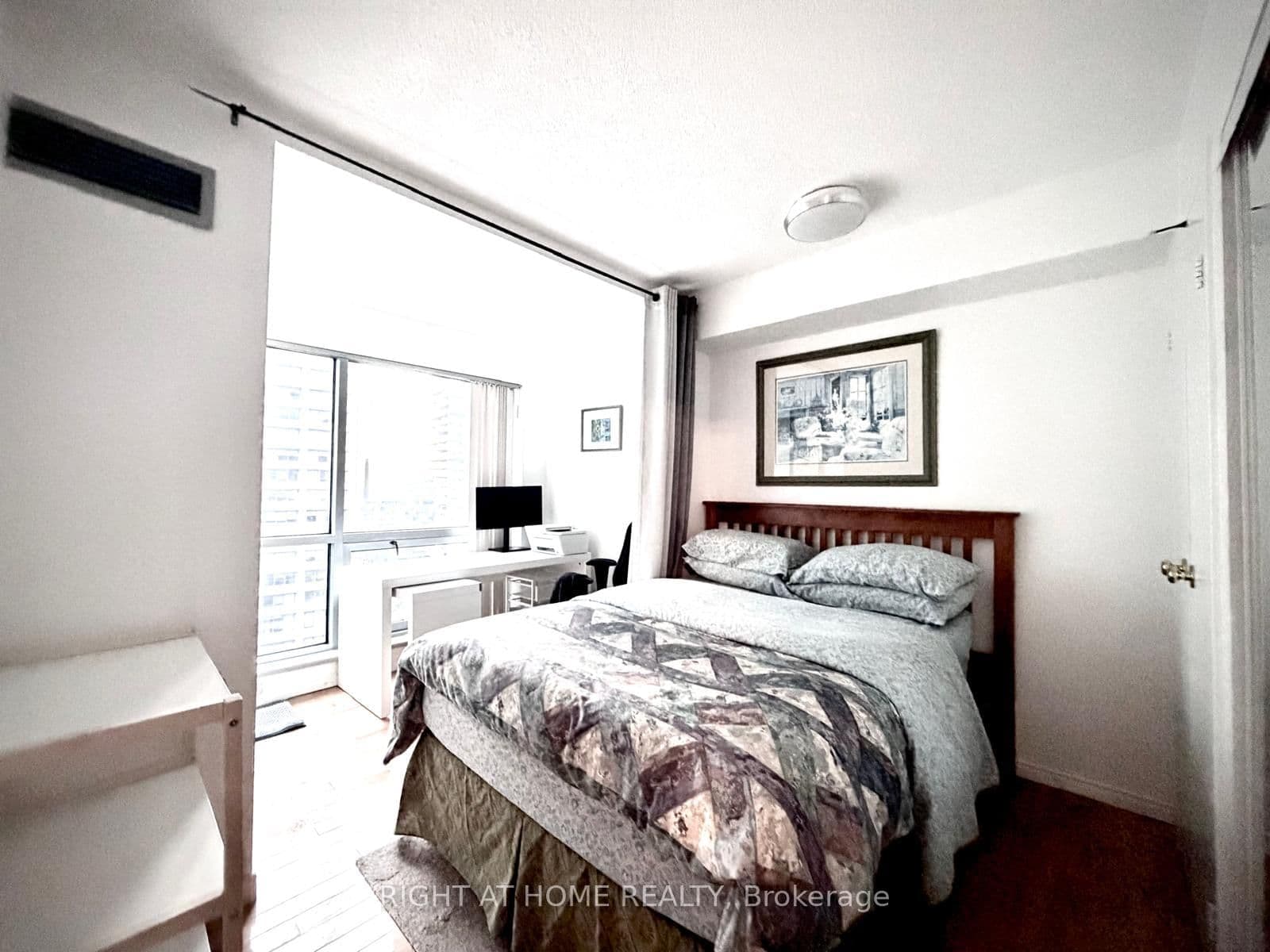 10 Queens Quay W, Unit 1712 thumbnail 35