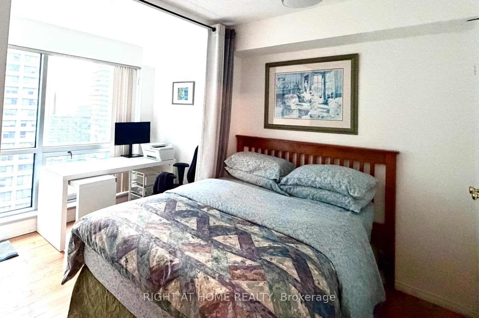 10 Queens Quay W, Unit 1712 thumbnail 9
