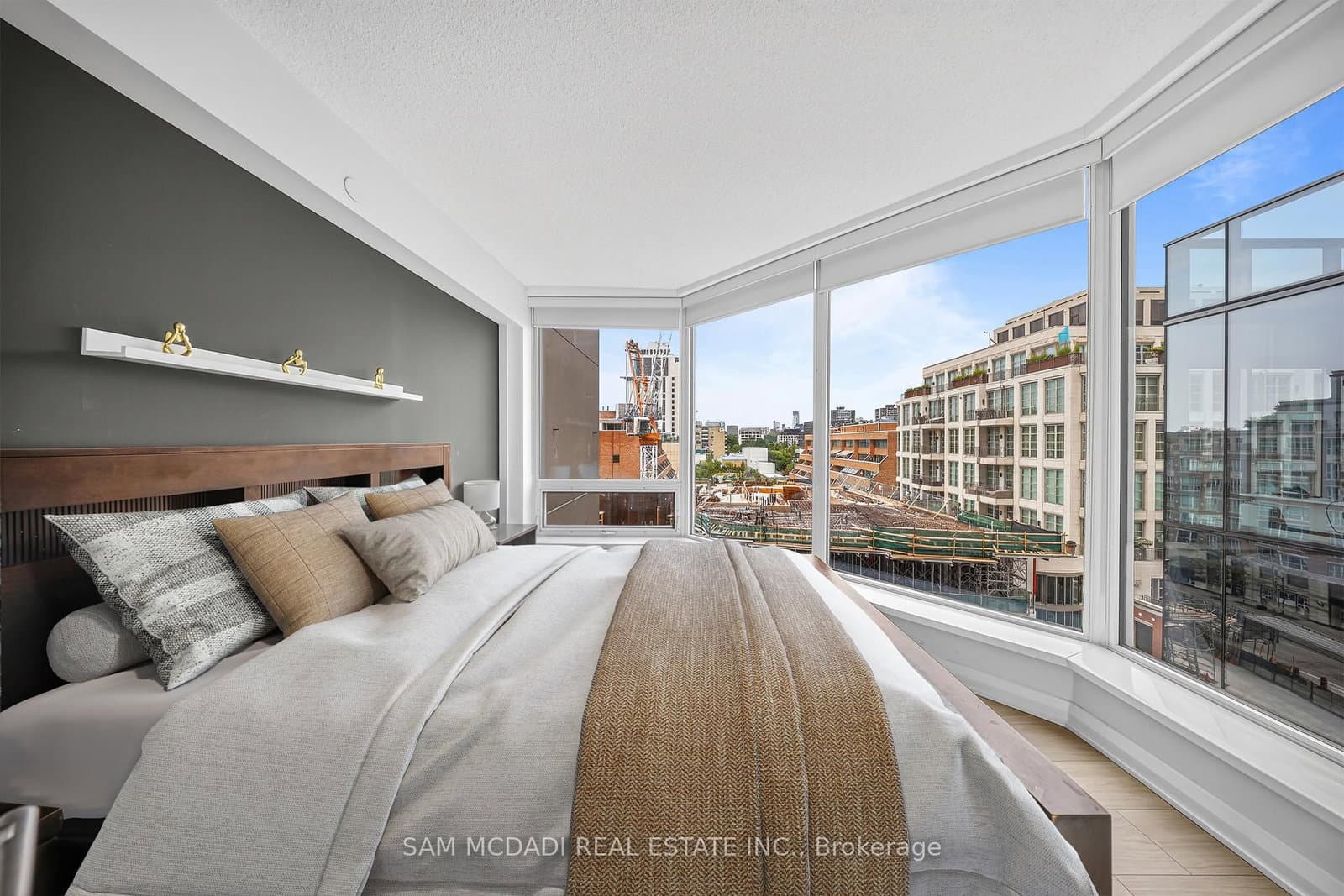 155 Yorkville Avenue, Unit 704 thumbnail 11