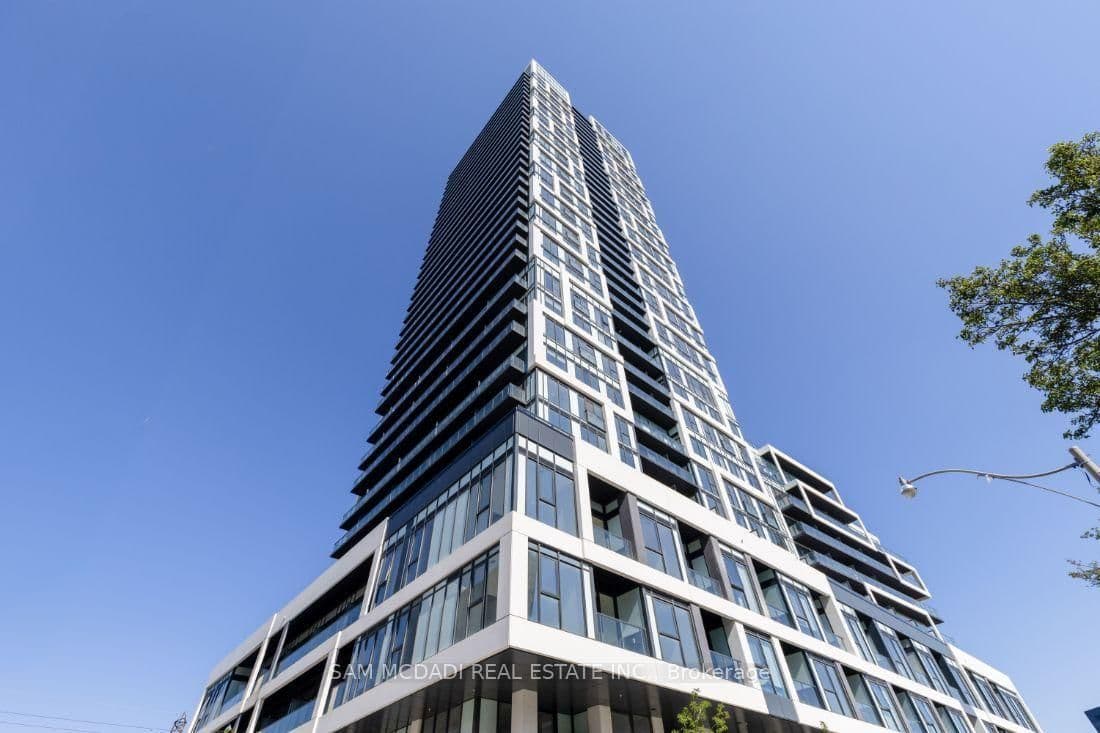 #801 - 5 Defries Street