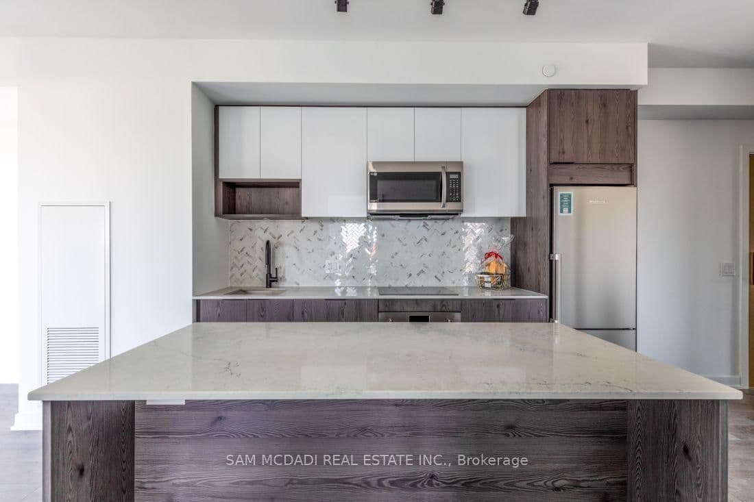 5 Defries Street, Unit 801 thumbnail 12