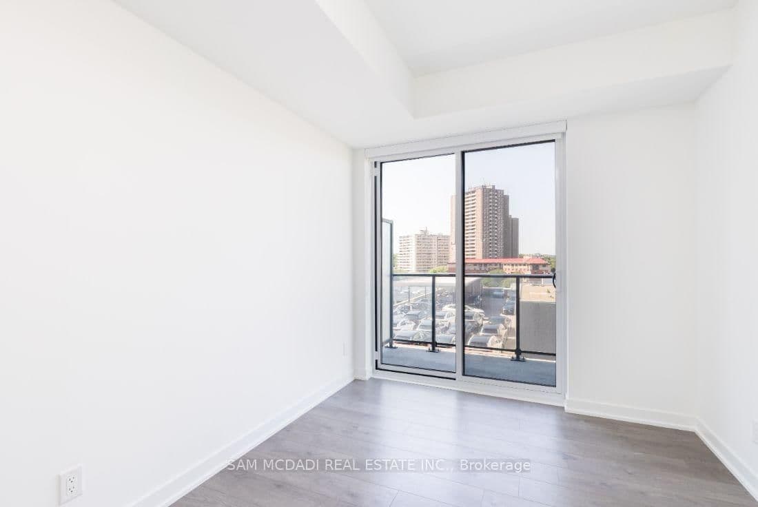 5 Defries Street, Unit 801 thumbnail 15