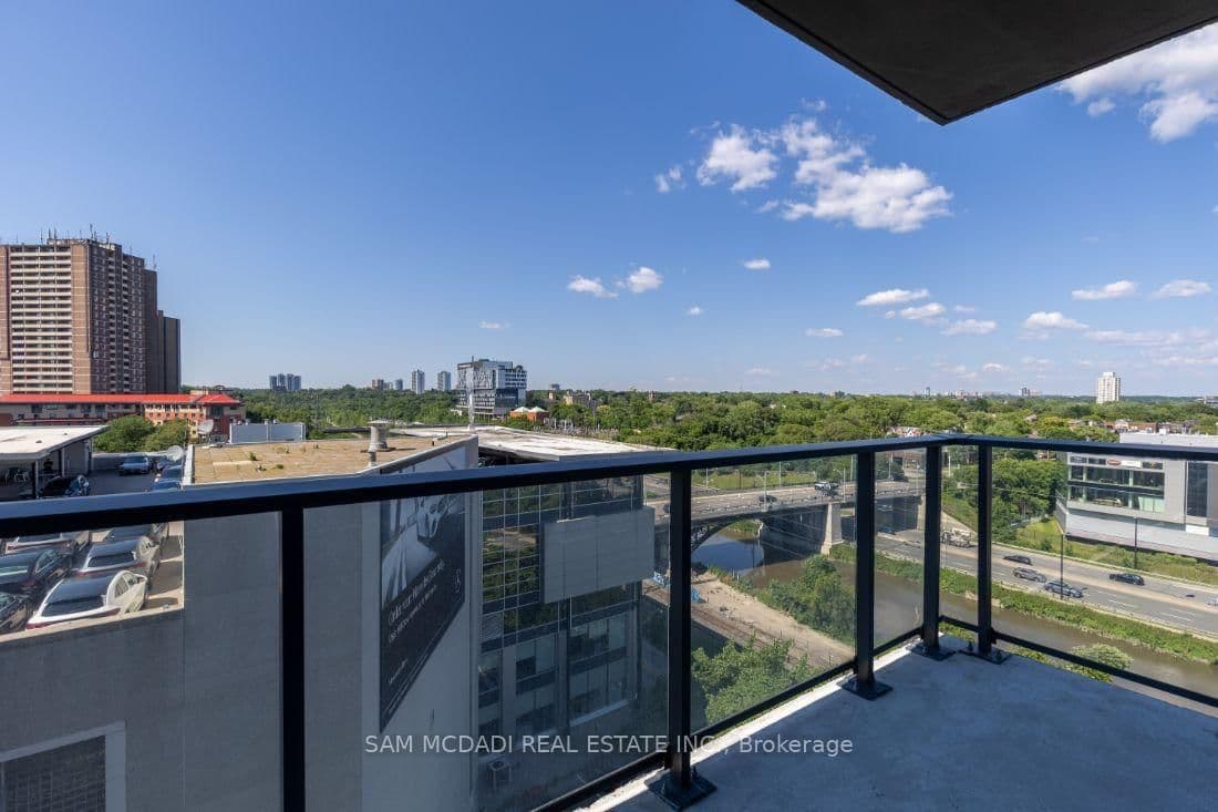 5 Defries Street, Unit 801 thumbnail 18