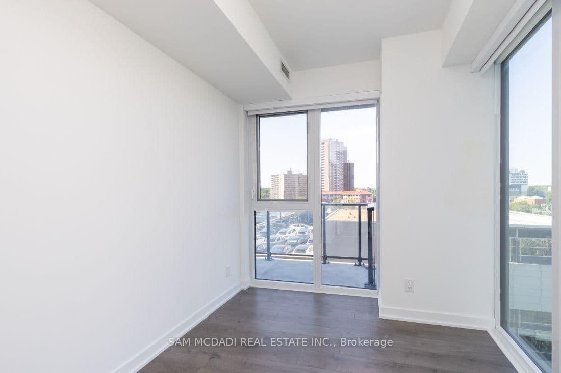 5 Defries Street, Unit 801 thumbnail 21