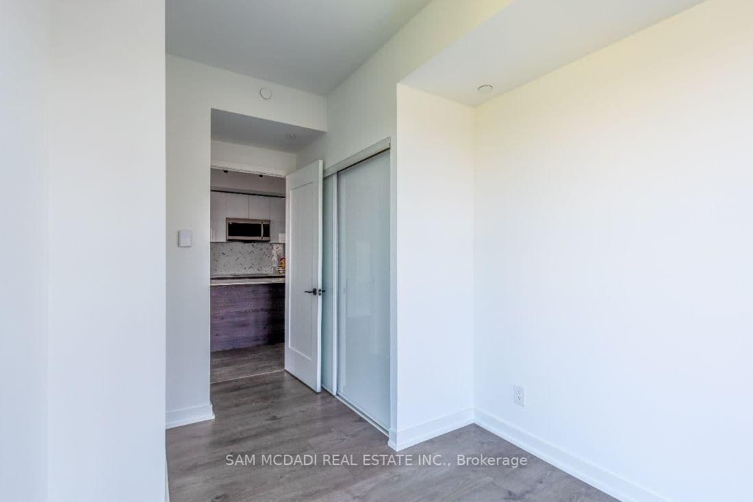 5 Defries Street, Unit 801 thumbnail 22