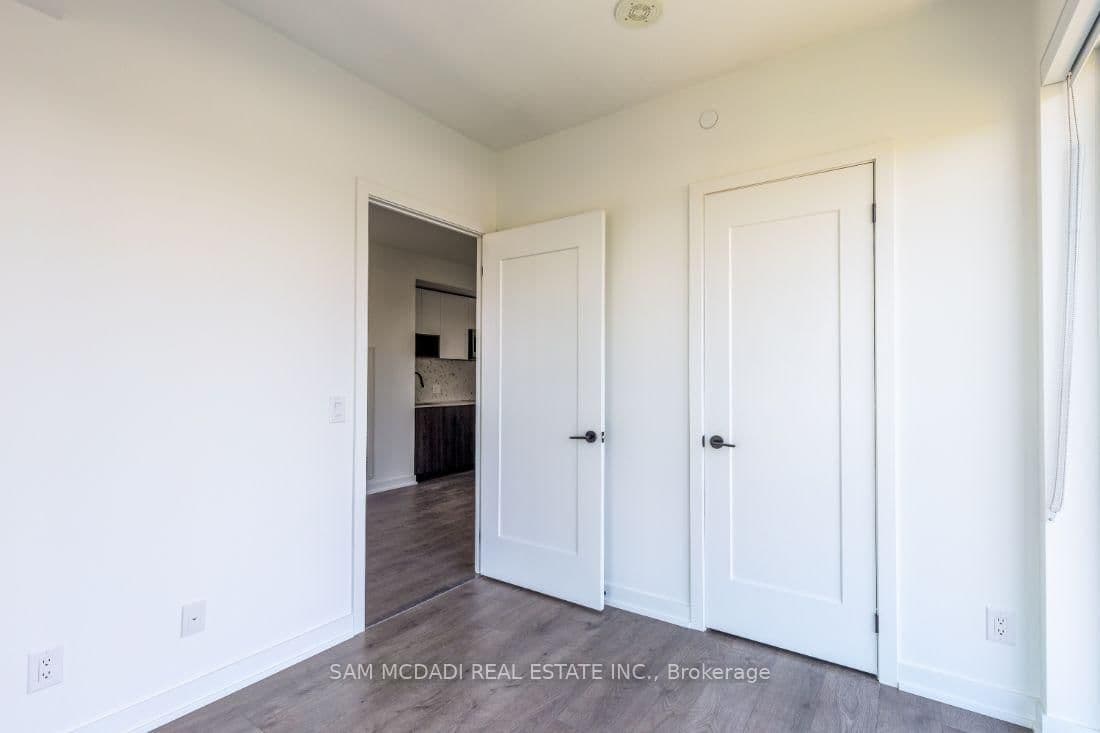 5 Defries Street, Unit 801 thumbnail 26