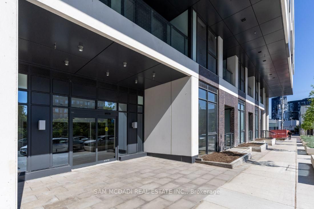 5 Defries Street, Unit 801 thumbnail 3