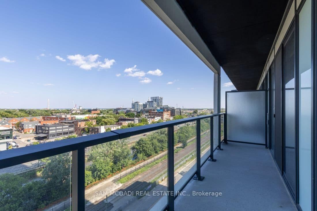 5 Defries Street, Unit 801 thumbnail 31