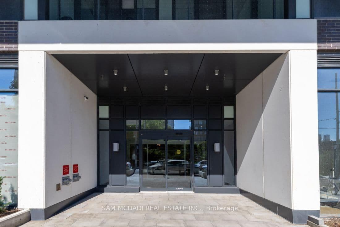 5 Defries Street, Unit 801 thumbnail 4