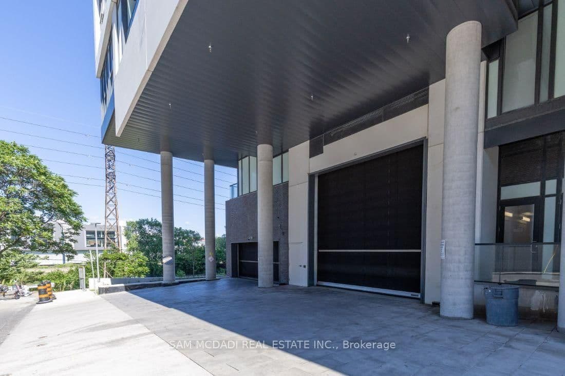 5 Defries Street, Unit 801 thumbnail 5
