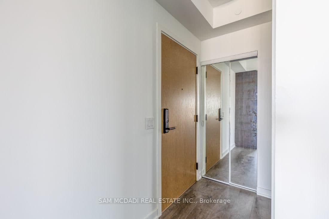 5 Defries Street, Unit 801 thumbnail 8