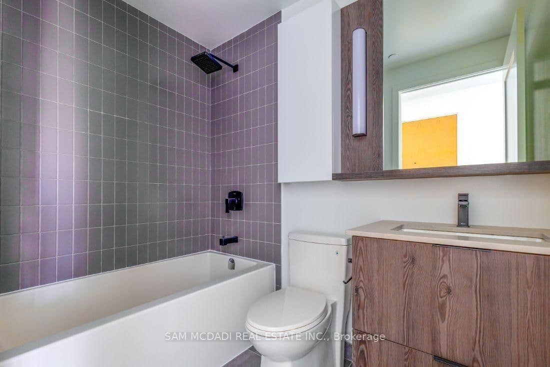 5 Defries Street, Unit 801 thumbnail 9