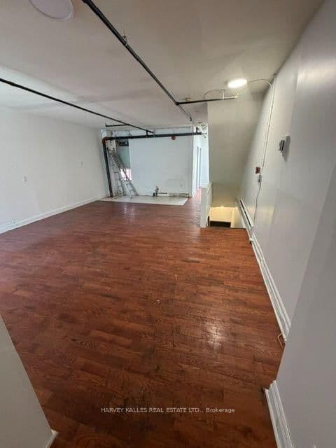 214 Queen Street W, Unit 3rd floor thumbnail 2