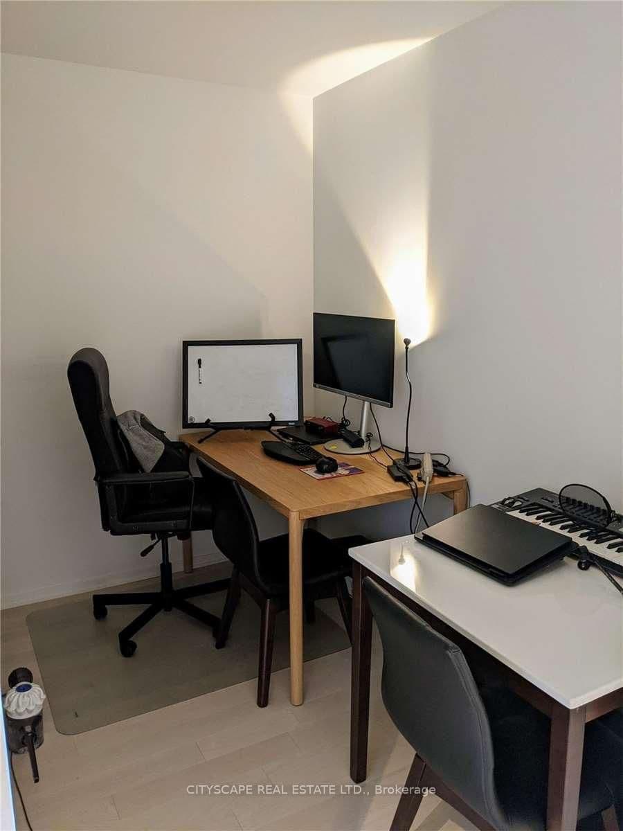 12 Bonnycastle Street, Unit 206 thumbnail 5