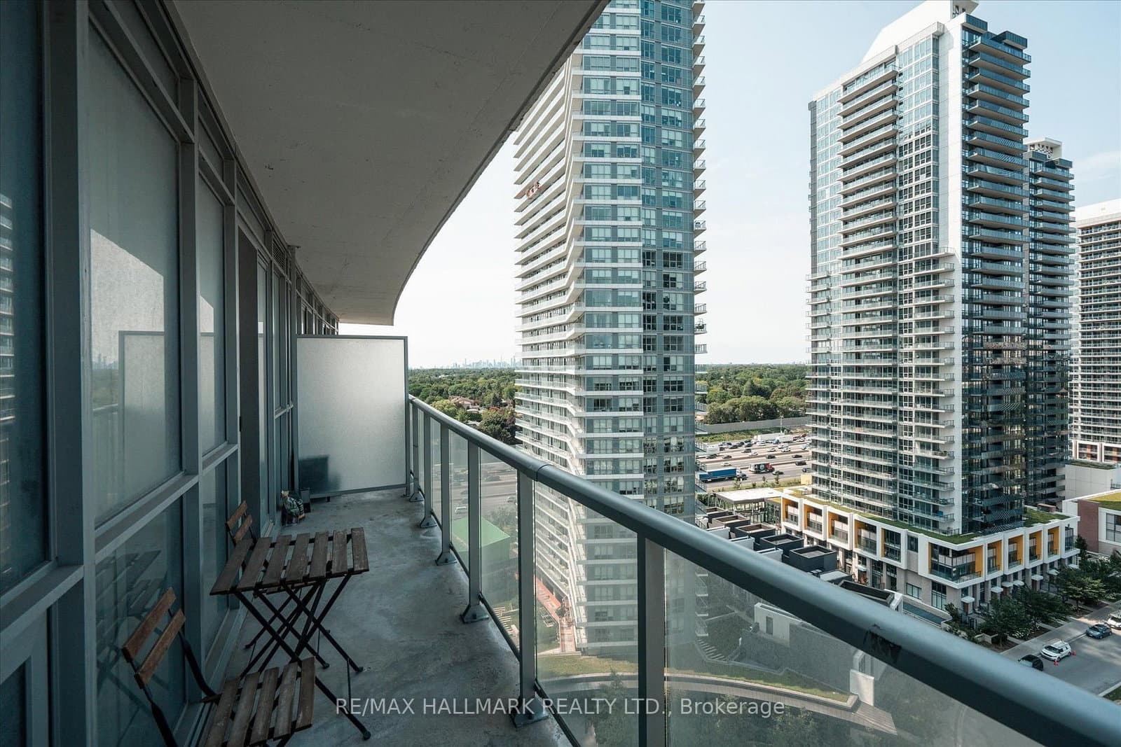 121 Mcmahon Drive, Unit 2110 thumbnail 27