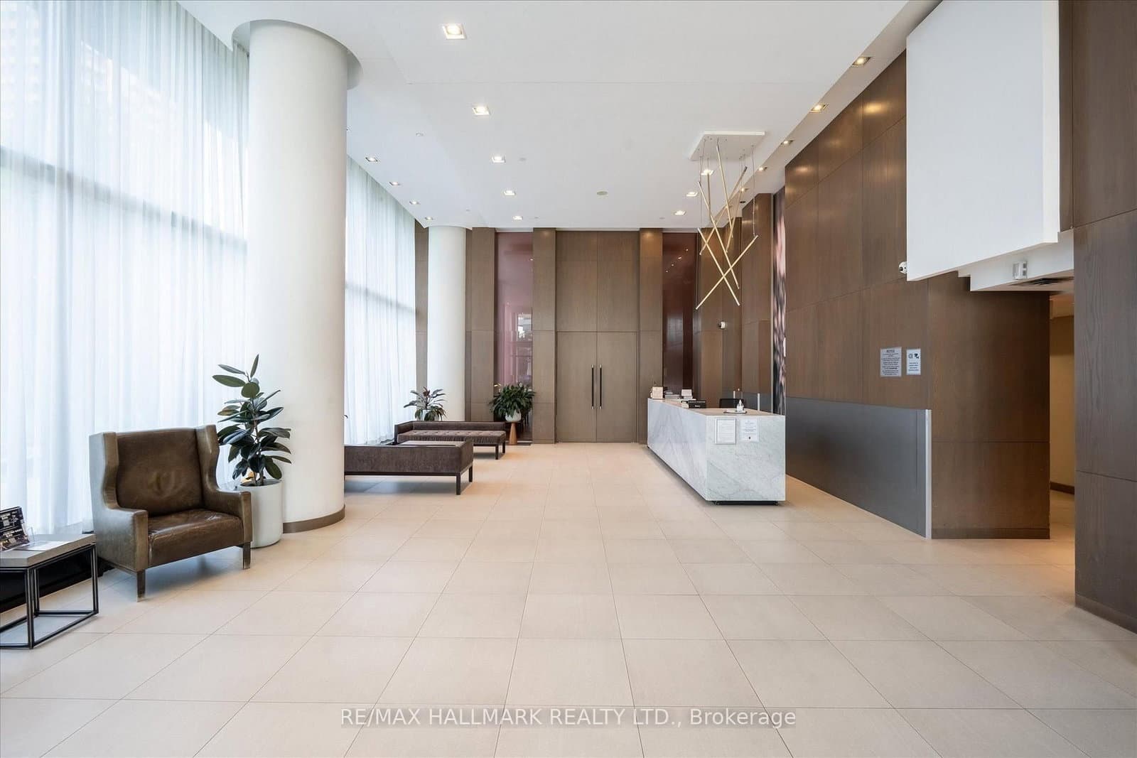 121 Mcmahon Drive, Unit 2110 thumbnail 4