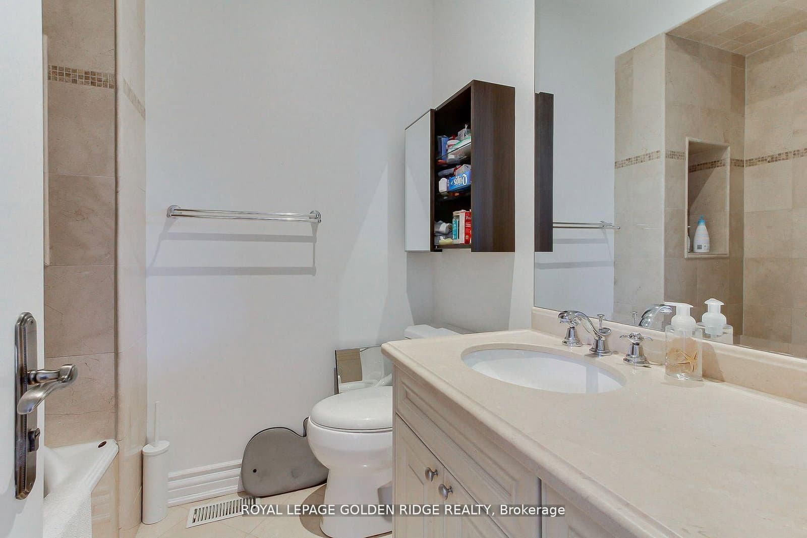 99 Bannockburn Avenue thumbnail 20