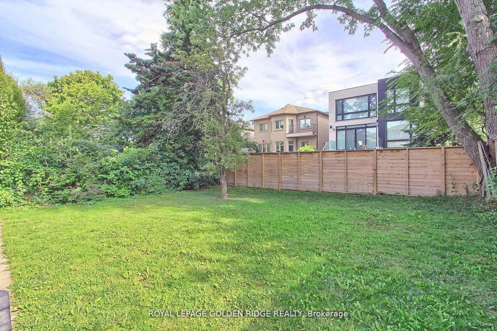99 Bannockburn Avenue thumbnail 31