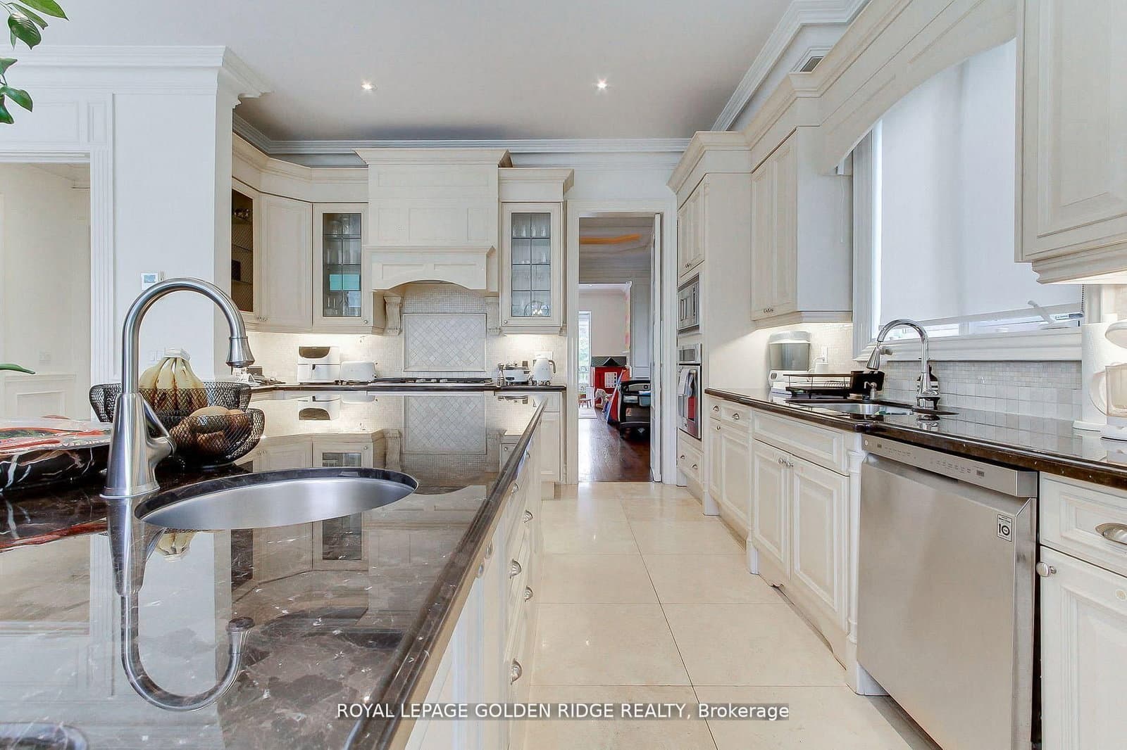 99 Bannockburn Avenue thumbnail 7
