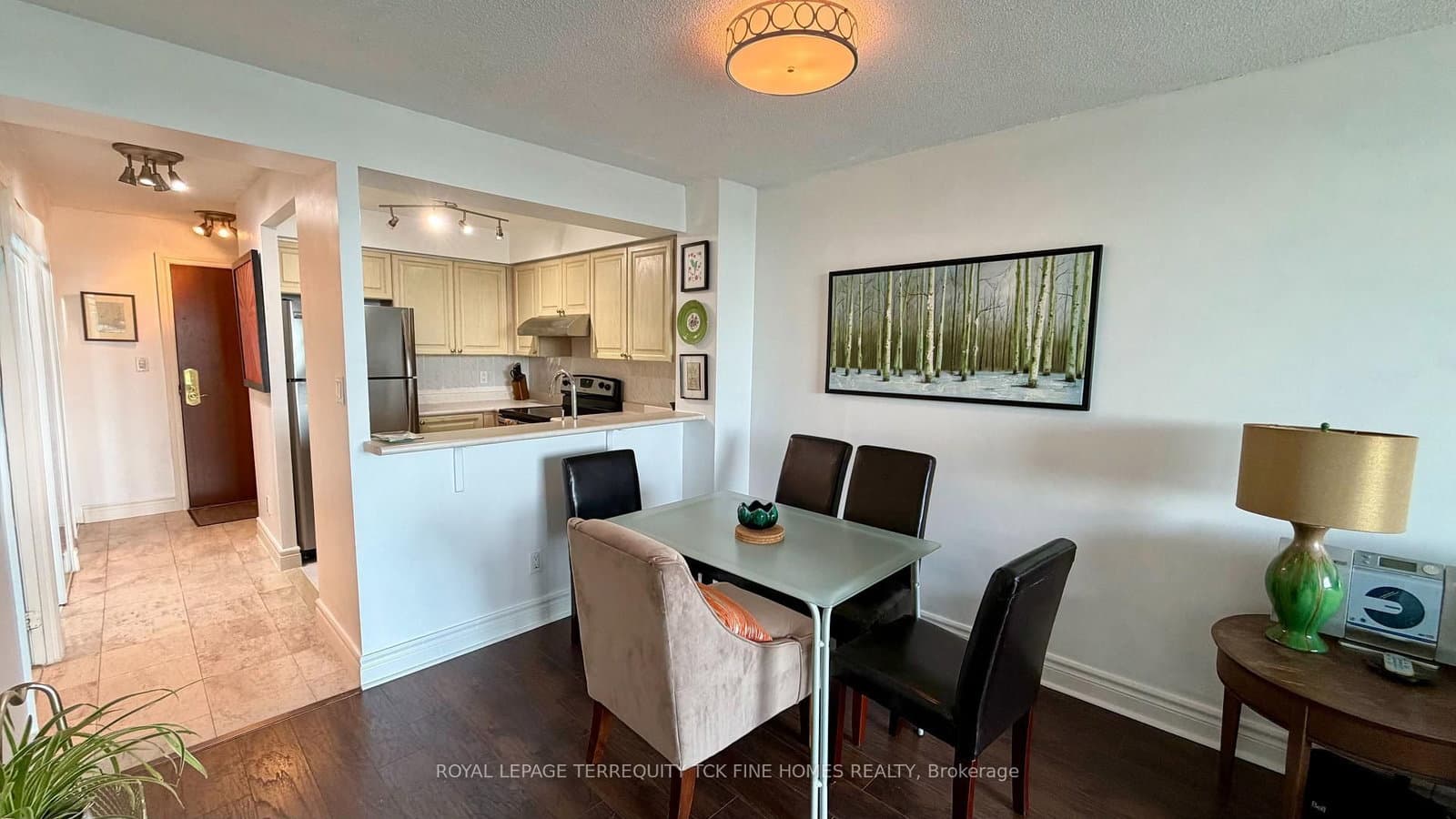 398 Eglinton Avenue E, Unit 1009 thumbnail 5