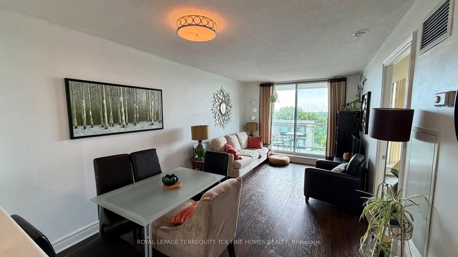 398 Eglinton Avenue E, Unit 1009 thumbnail 6