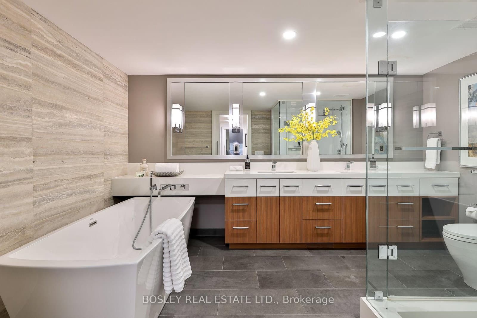 40 Oaklands Avenue, Unit 107 thumbnail 25