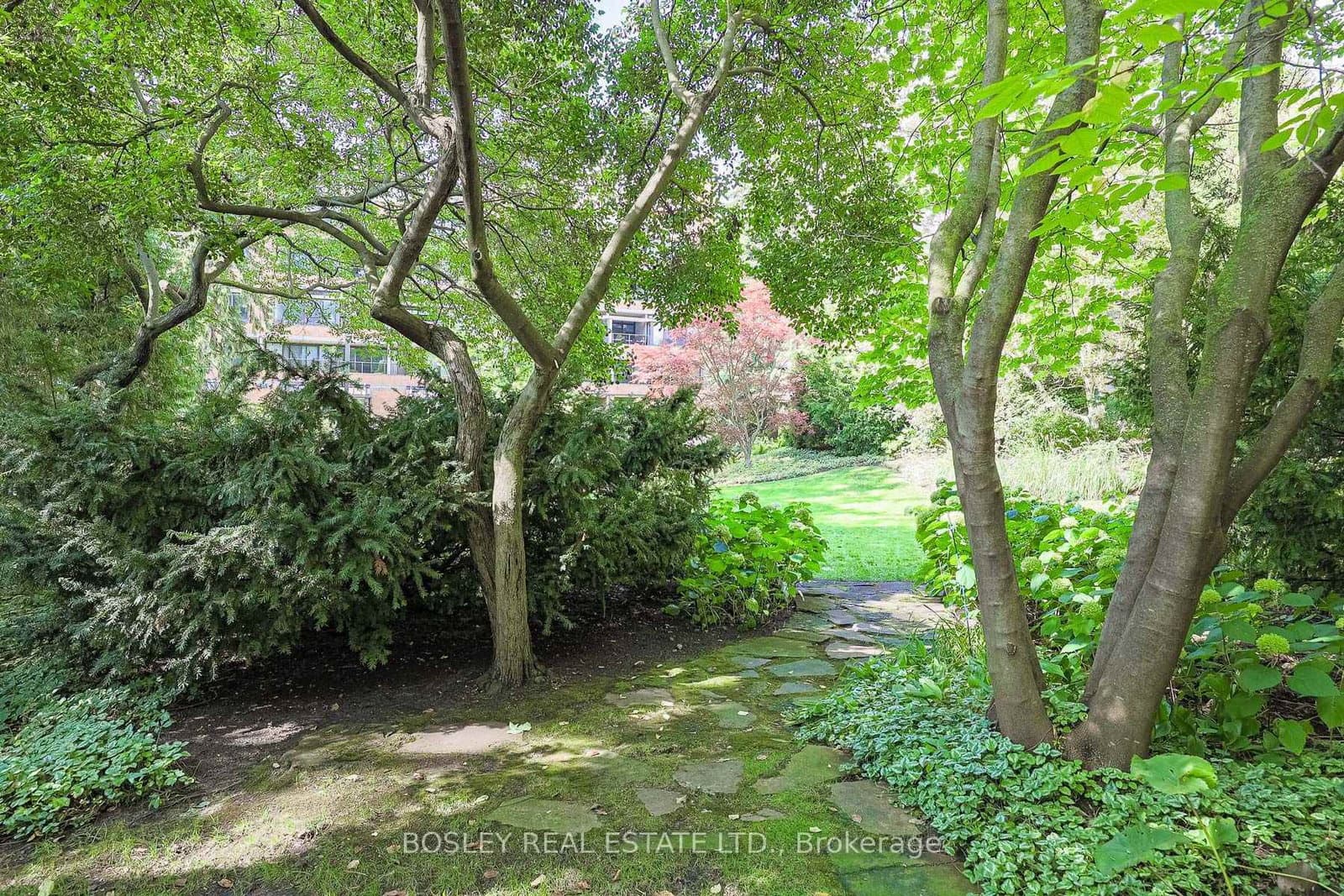 40 Oaklands Avenue, Unit 107 thumbnail 41