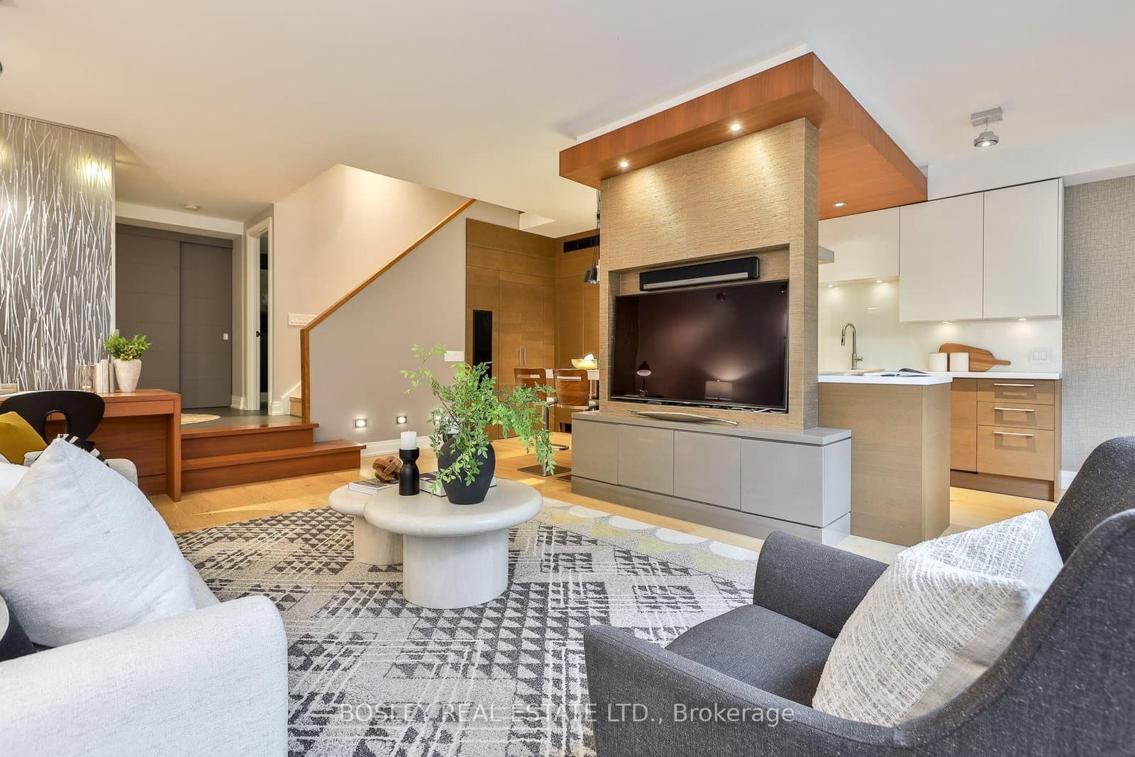 40 Oaklands Avenue, Unit 107 thumbnail 9