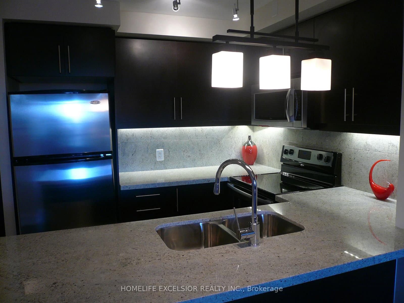 #315 - 676 E Sheppard Avenue E