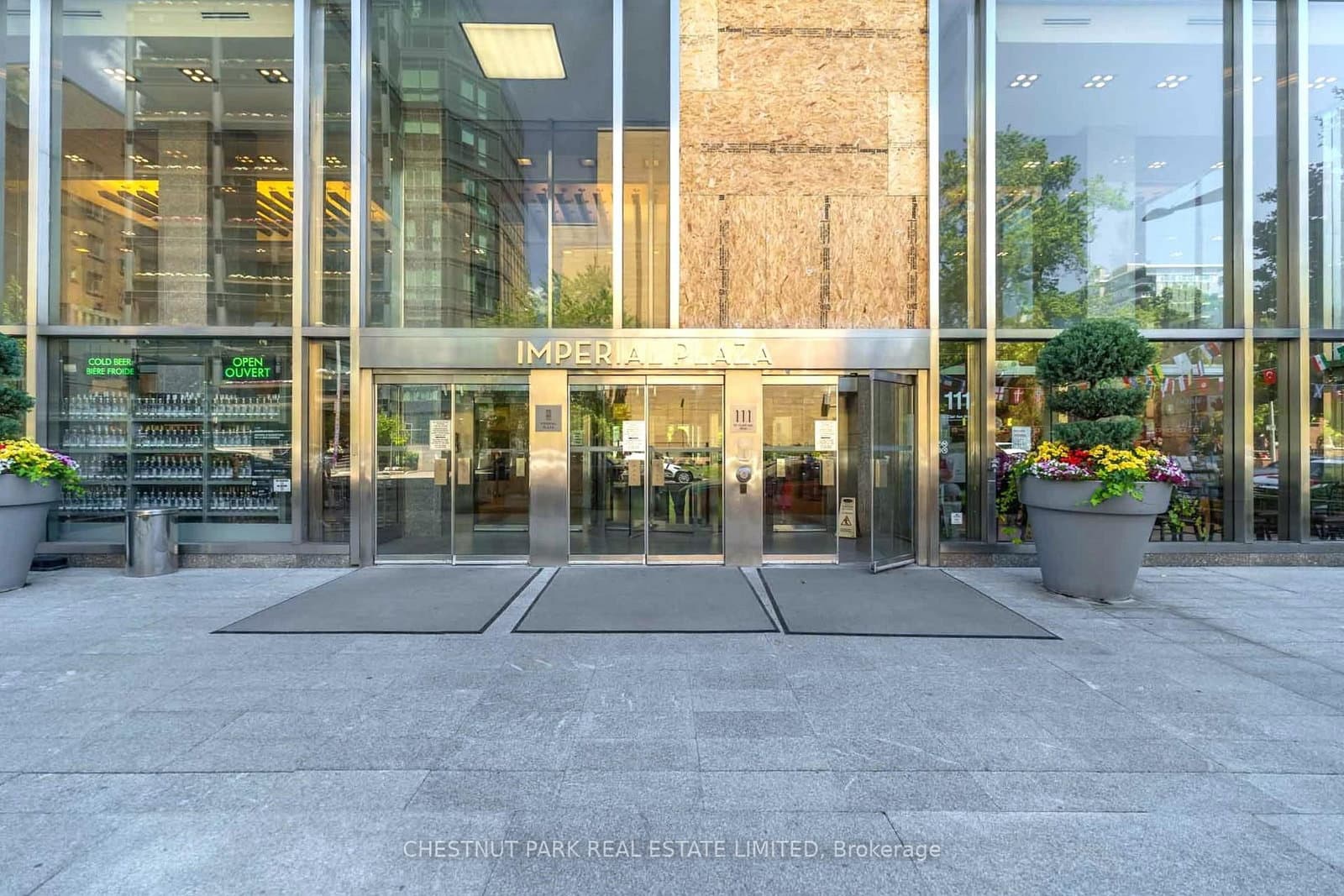 111 St Clair Avenue W, Unit 320