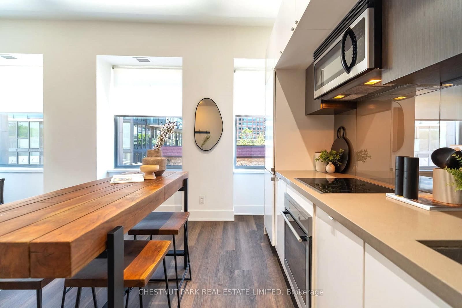 111 St Clair Avenue W, Unit 320 thumbnail 10