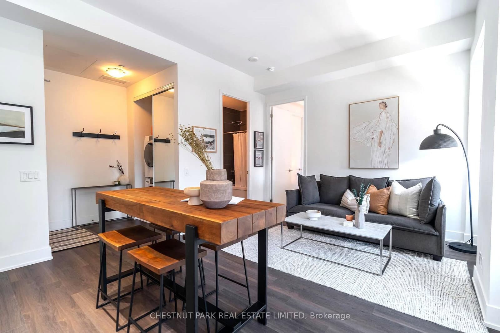 111 St Clair Avenue W, Unit 320 thumbnail 12