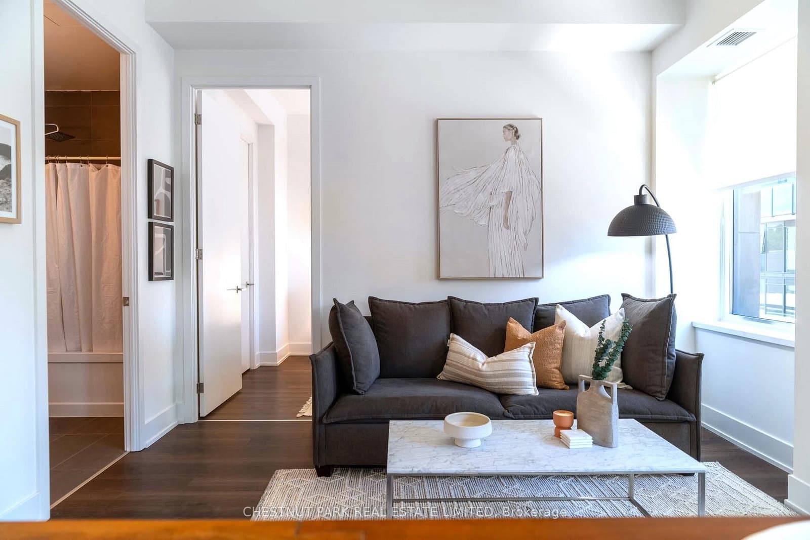 111 St Clair Avenue W, Unit 320 thumbnail 14