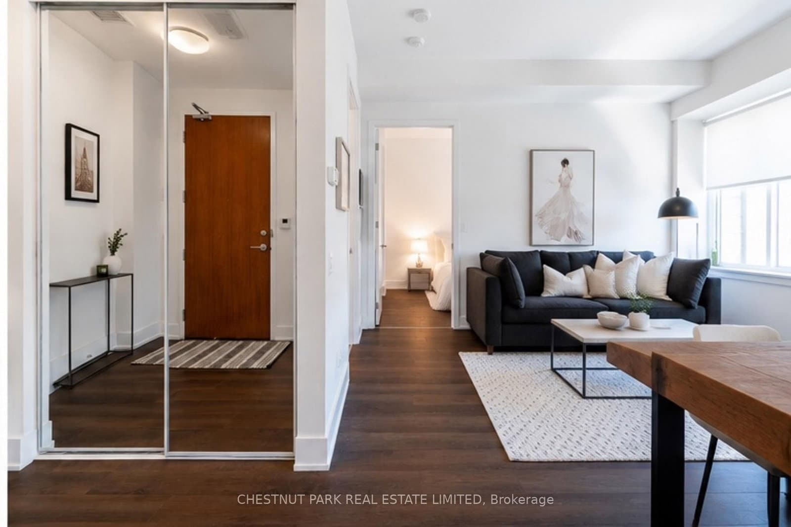 111 St Clair Avenue W, Unit 320 thumbnail 2