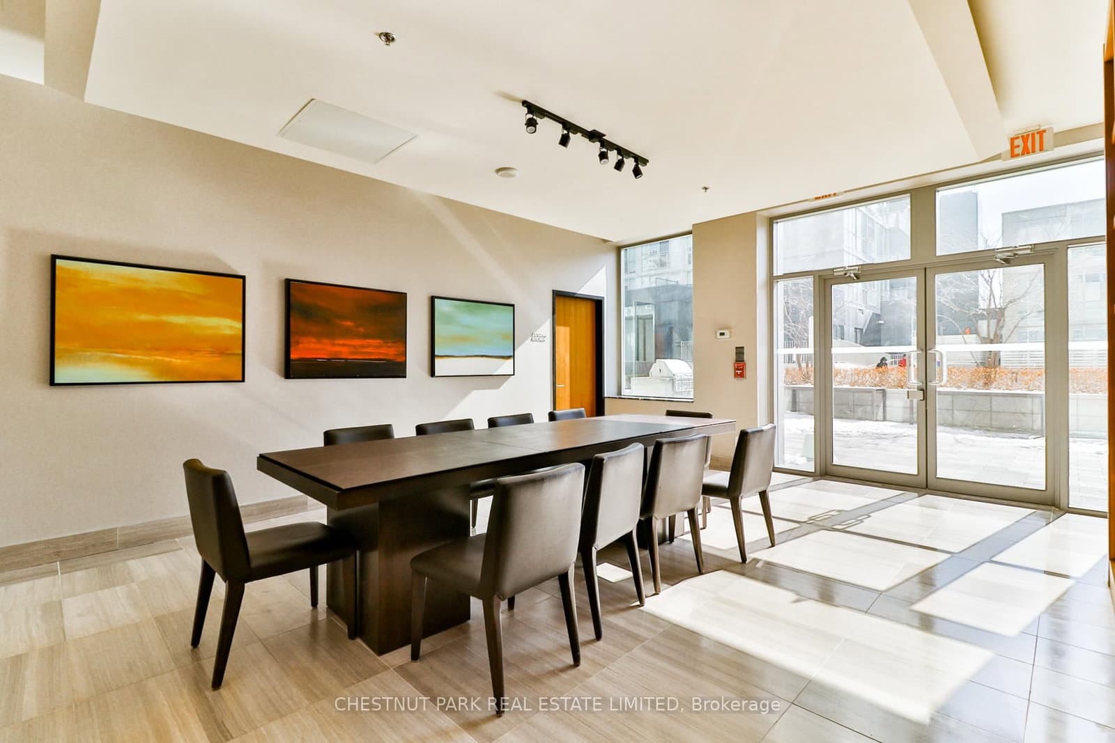 111 St Clair Avenue W, Unit 320 thumbnail 32
