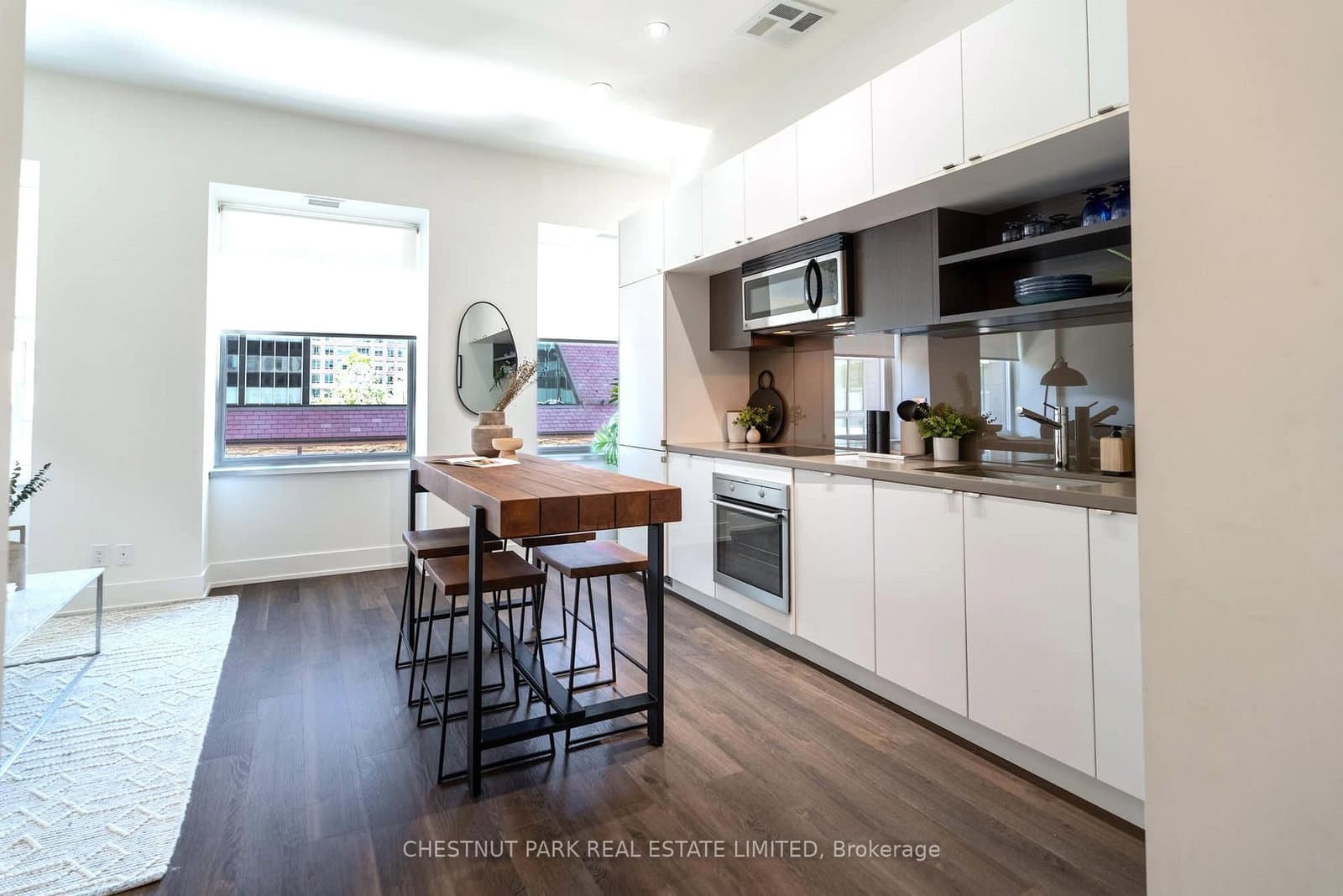 111 St Clair Avenue W, Unit 320 thumbnail 7