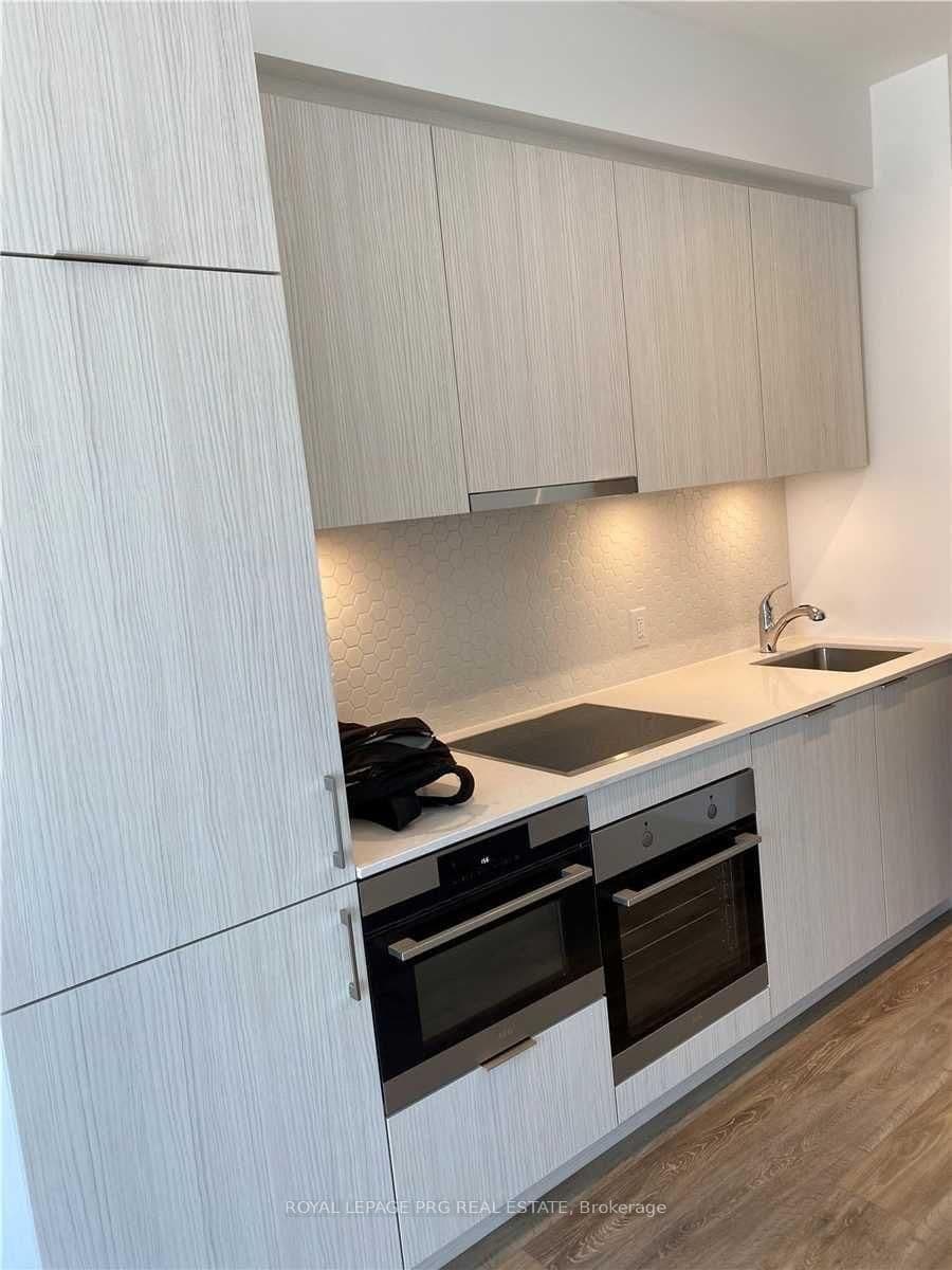 158 Front Street E, Unit 1403 thumbnail 5