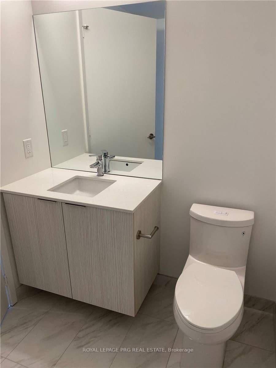 158 Front Street E, Unit 1403 thumbnail 8