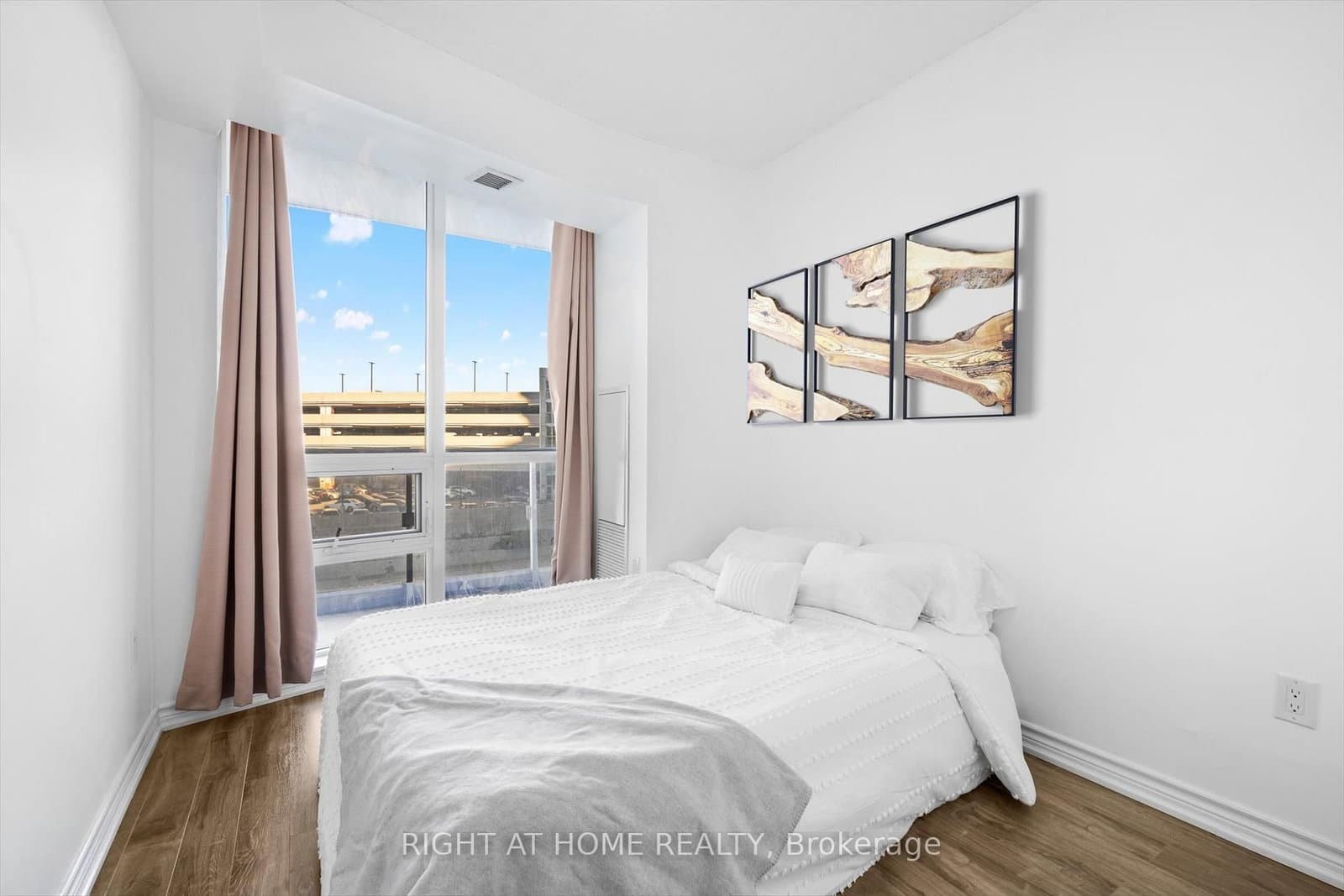 70 Forest Manor Road, Unit 217 thumbnail 12
