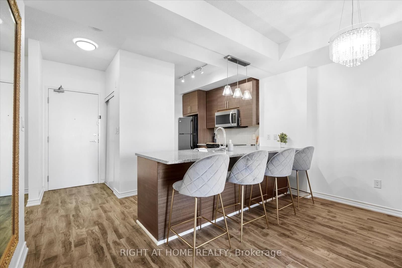 70 Forest Manor Road, Unit 217 thumbnail 5
